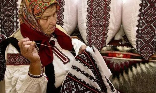 Ukrainian embroidered towel – sacred relic for our people