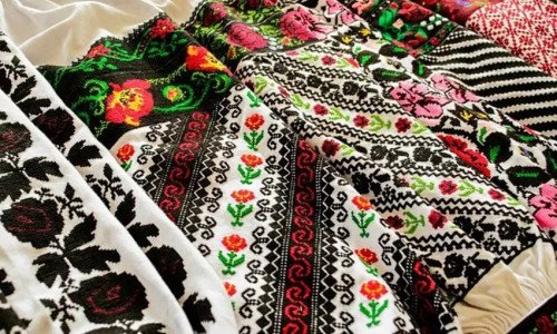 How embroider by cross? Masters’ advices