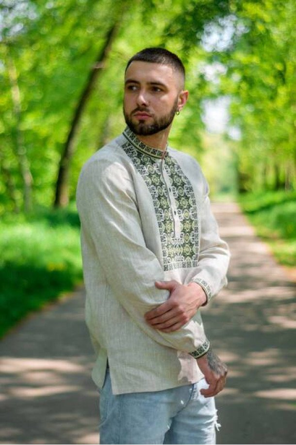 Вишиванка Чоловіча VCHNT93