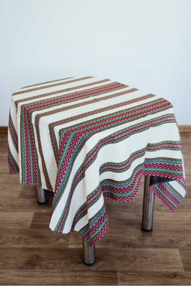 Tablecloth Embroidered SVSH32