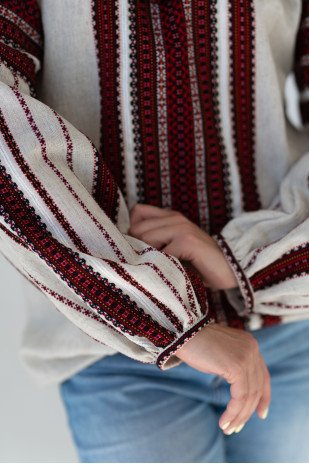 Vyshyvanka Women's VZHT25
