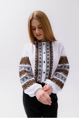 Вишиванка Жіноча VZHKM12