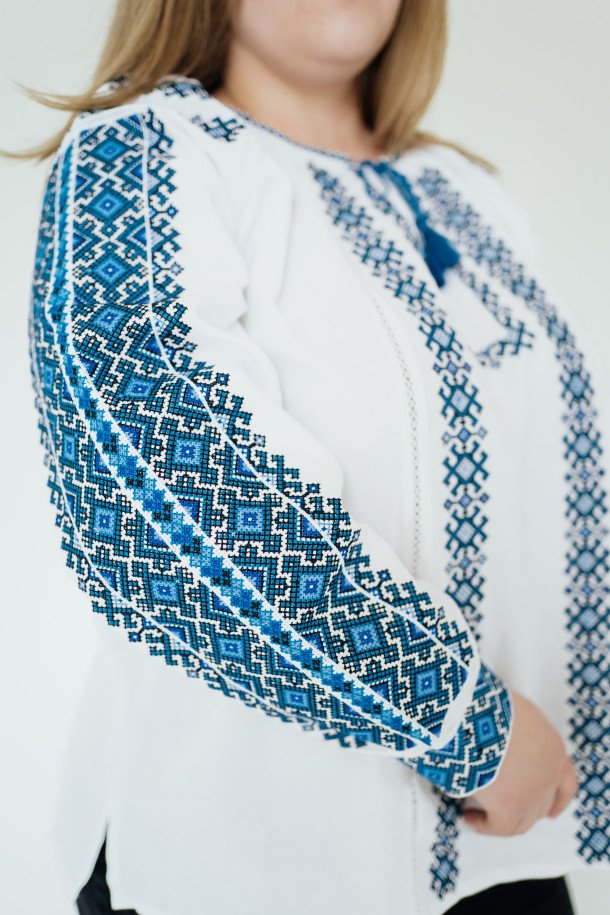 Vyshivanka Women's VZHLL110