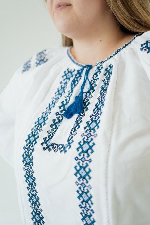 Vyshivanka Women's VZHLL110
