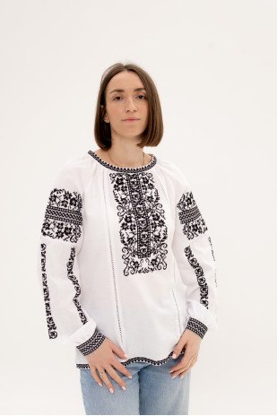 Вишиванка Жіноча VZHLL137