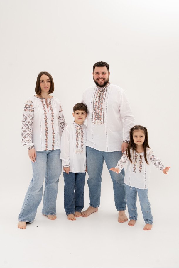 Family Look Singing of spring