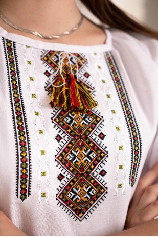 Вишиванка Жіноча VZHKM61