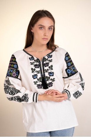 Вишиванка Жіноча VZHKM92