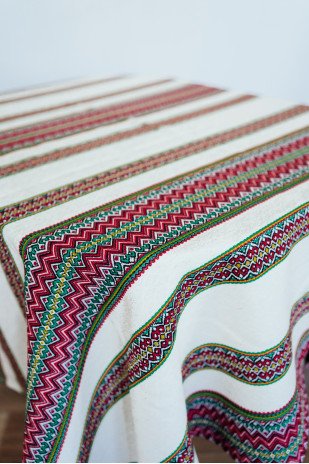 Tablecloth Embroidered SVSH32
