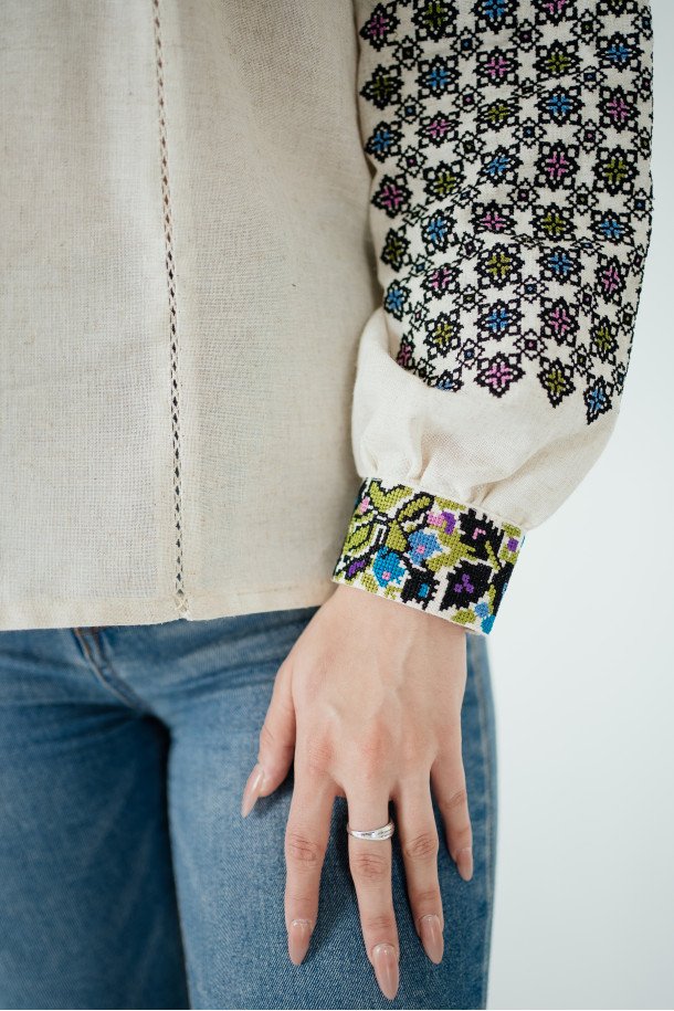 Women's vyshyvanka  VZHLL155